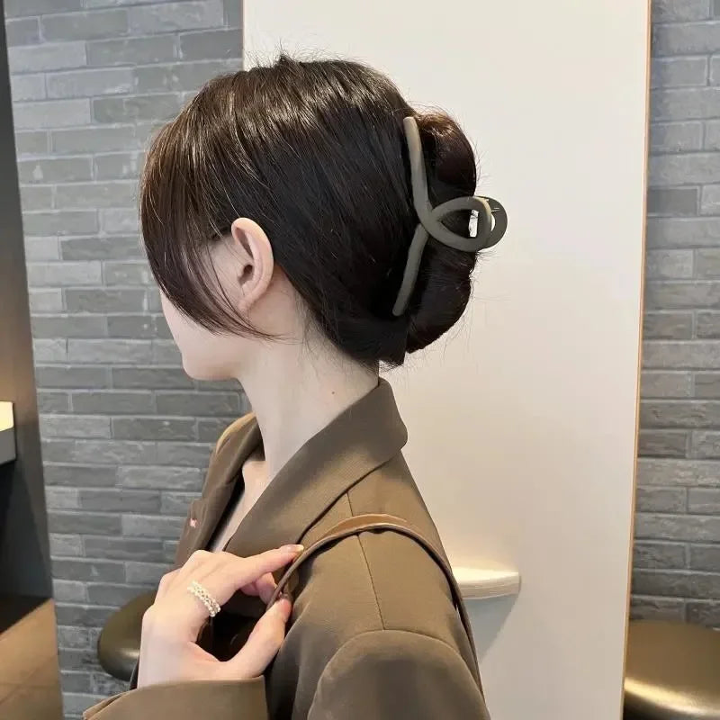 Matte Loop Claw Clips
