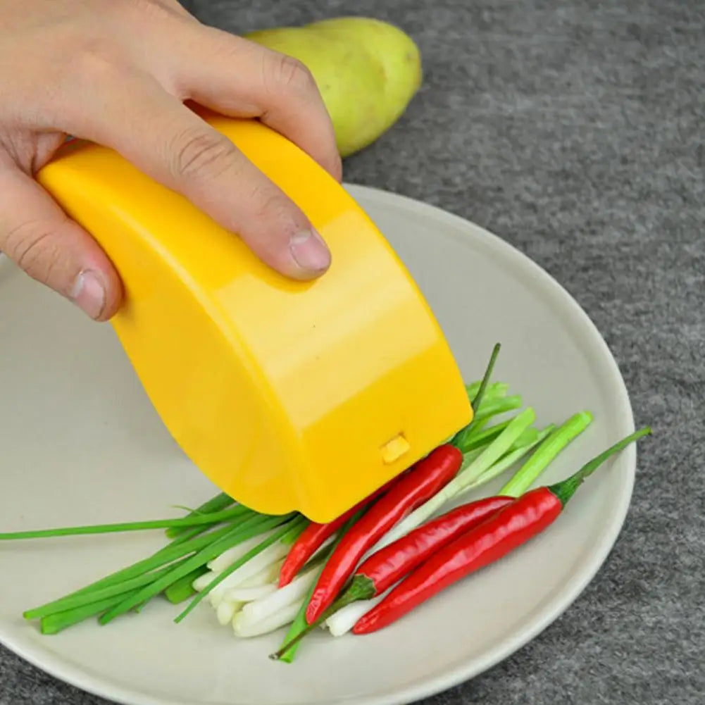 Rolling Herb and Scallion Cutter