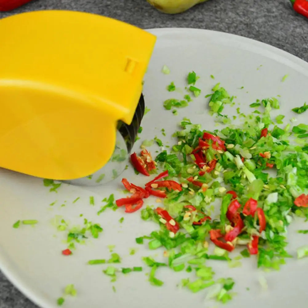 Rolling Herb and Scallion Cutter