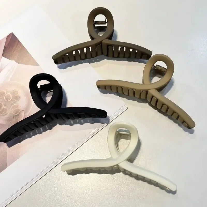 Matte Loop Claw Clips