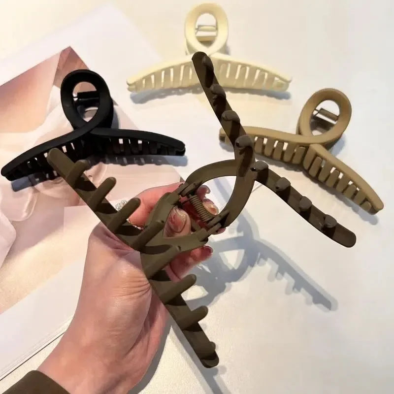 Matte Loop Claw Clips